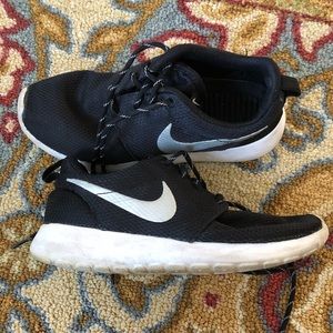 Women’s Nike Roshe Runs